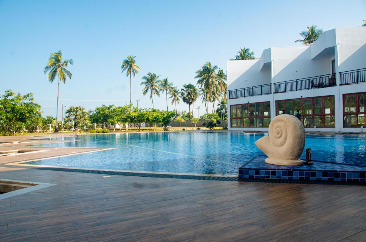 Capital Wind Kalpitiya "Wind Beach" Экстерьер фото